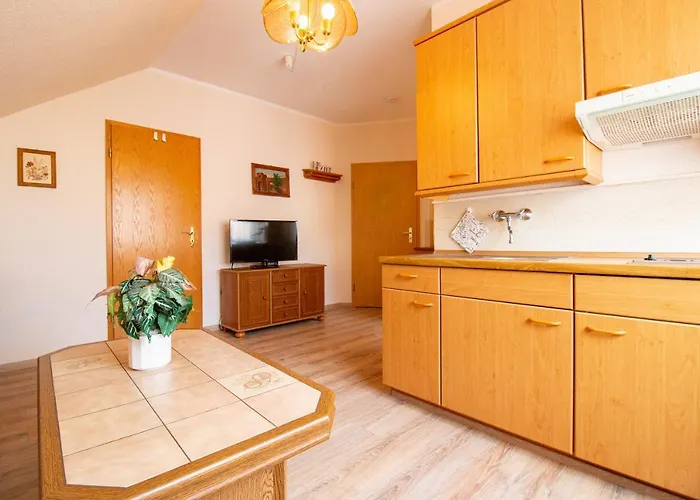 Burg Rotraut #5 アパート *